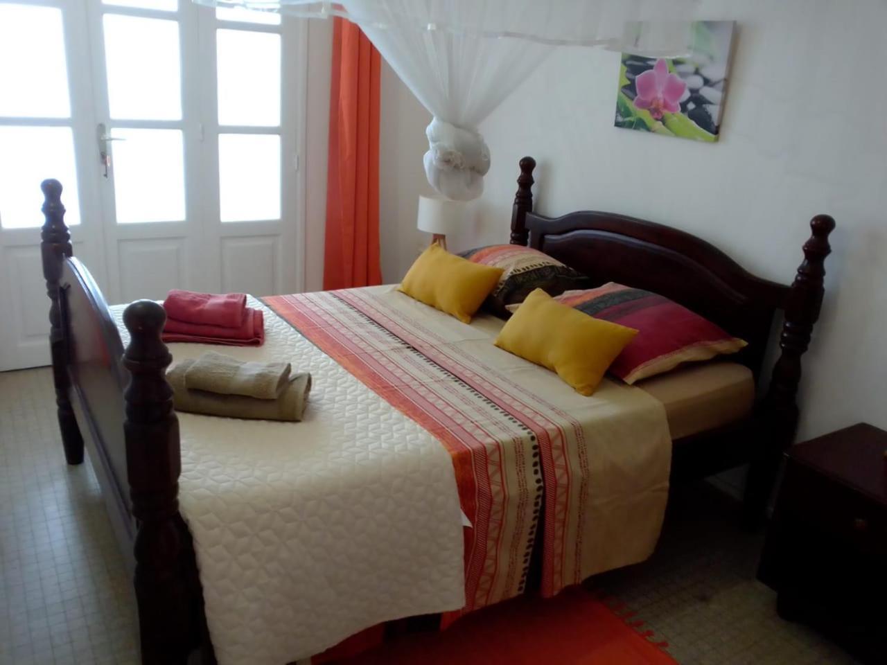 Kaz A Faup Villa Grand-Bourg  Екстериор снимка