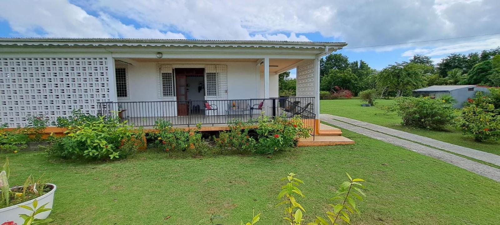 Kaz A Faup Villa Grand-Bourg  Екстериор снимка